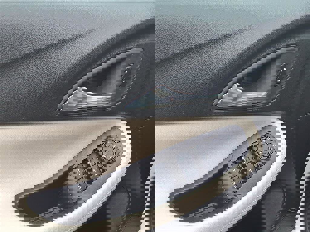 Used 2024 Buick Encore GX Preferred w/ Advanced Technology Package image 13