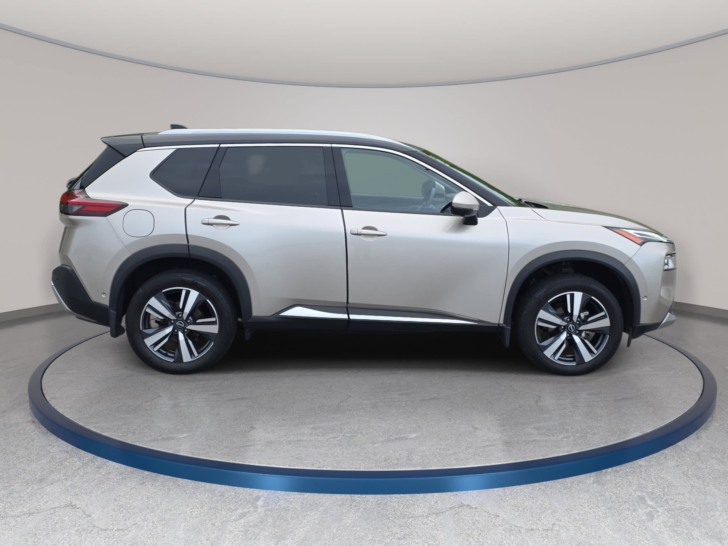 Used 2023 Nissan Rogue Platinum w/ Platinum Premium Package AWD/4WD image 4