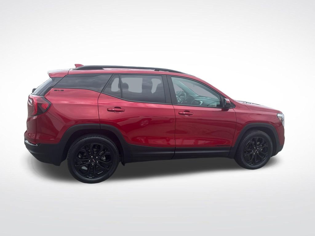 Used 2022 GMC Terrain SLE w/ Driver Convenience Package image 9