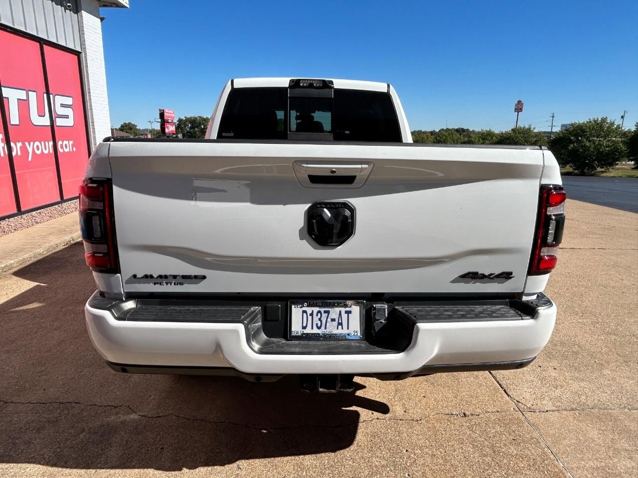 Used 2022 RAM 2500 Limited w/ Night Edition image 7