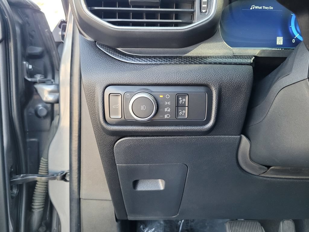Used 2022 Ford Explorer ST w/ Equipment Group 401A AWD/4WD image 31