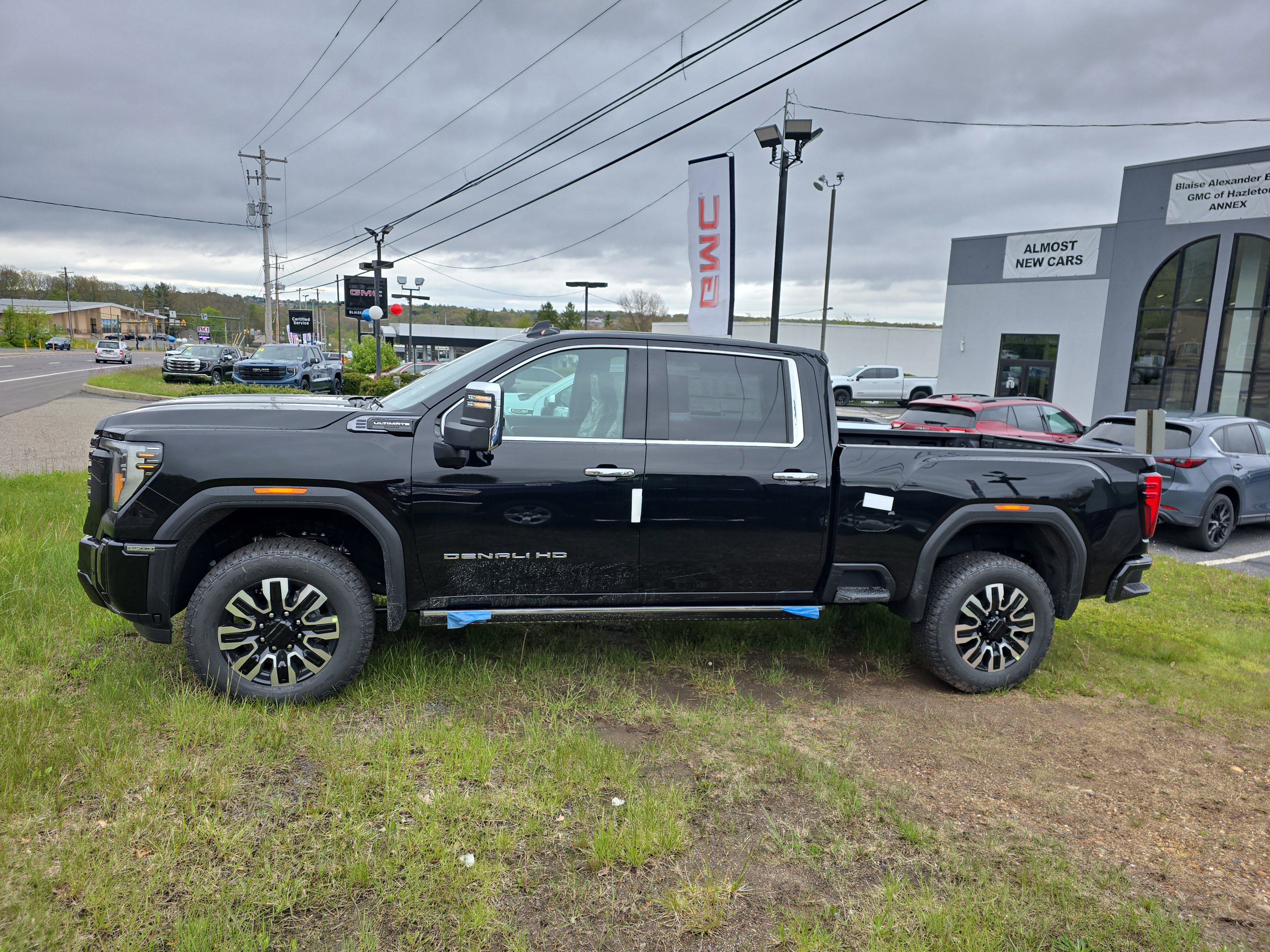 New 2026 GMC Sierra 2500 Denali Ultimate w/ Max Trailering Package AWD/4WD image 7