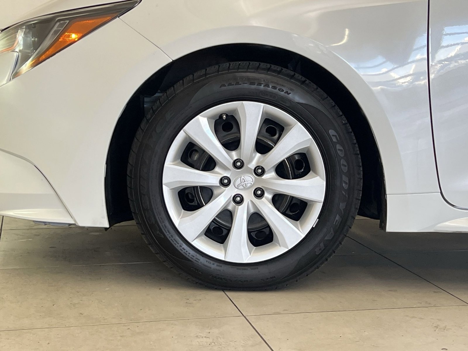 Used 2022 Toyota Corolla LE image 10