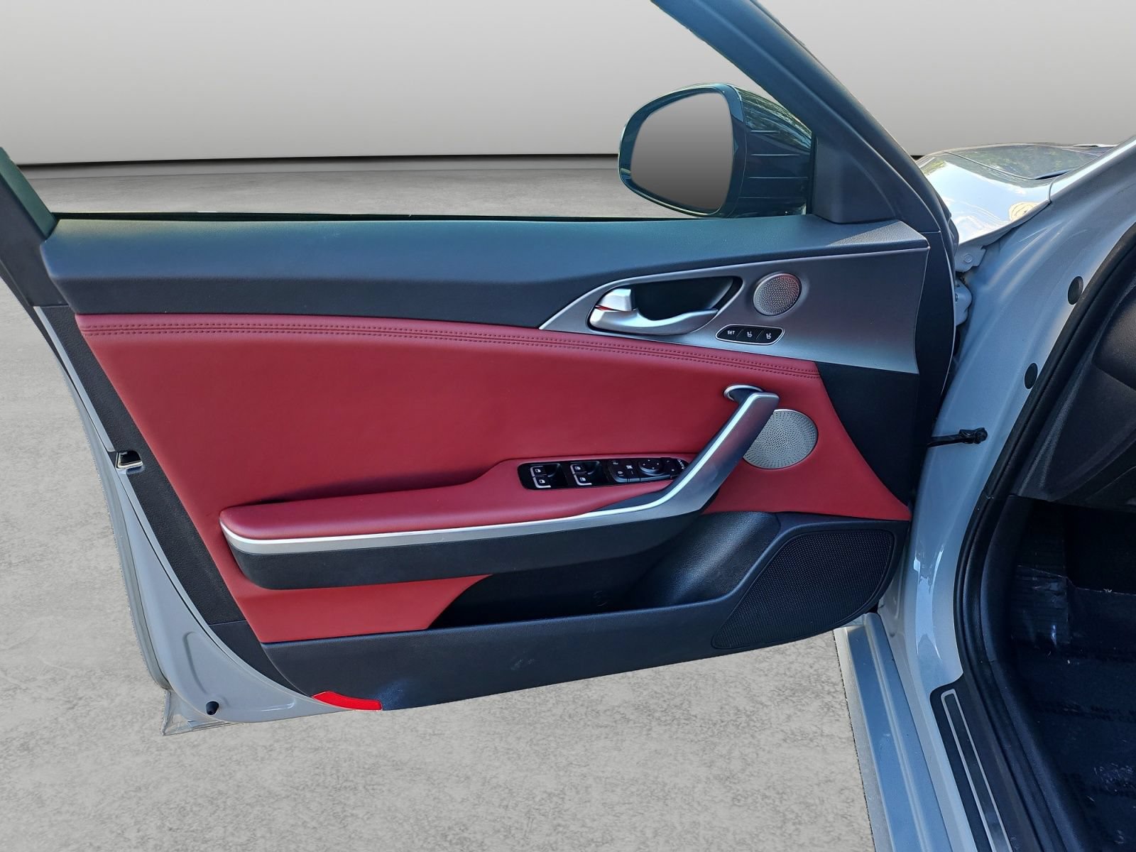 Used 2019 Kia Stinger GT1 RWD image 33