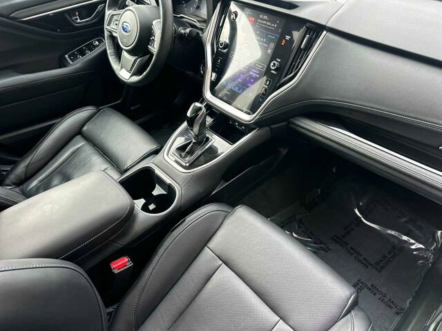 Used 2020 Subaru Outback Limited image 18