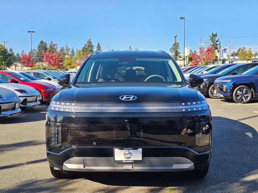 New 2026 Hyundai Ioniq 9 SEL image 2