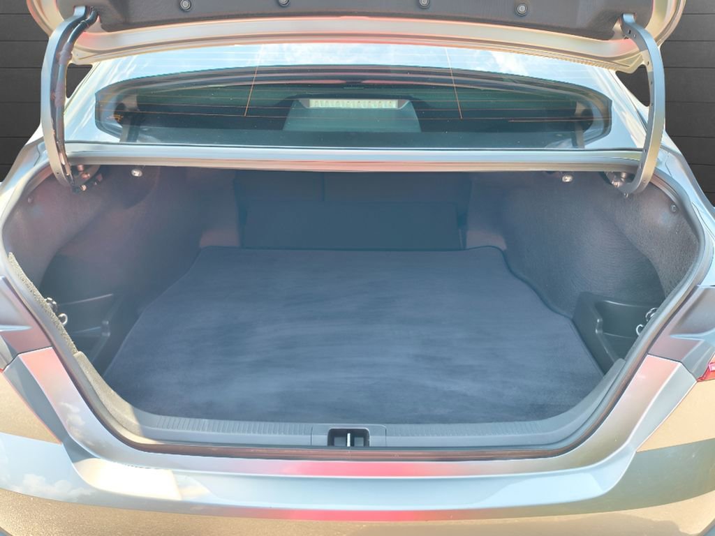 Used 2025 Toyota Camry SE image 26