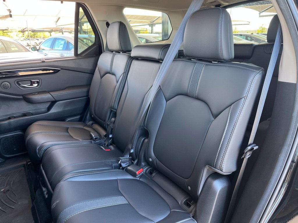 Certified 2025 Honda Pilot EX-L image 28