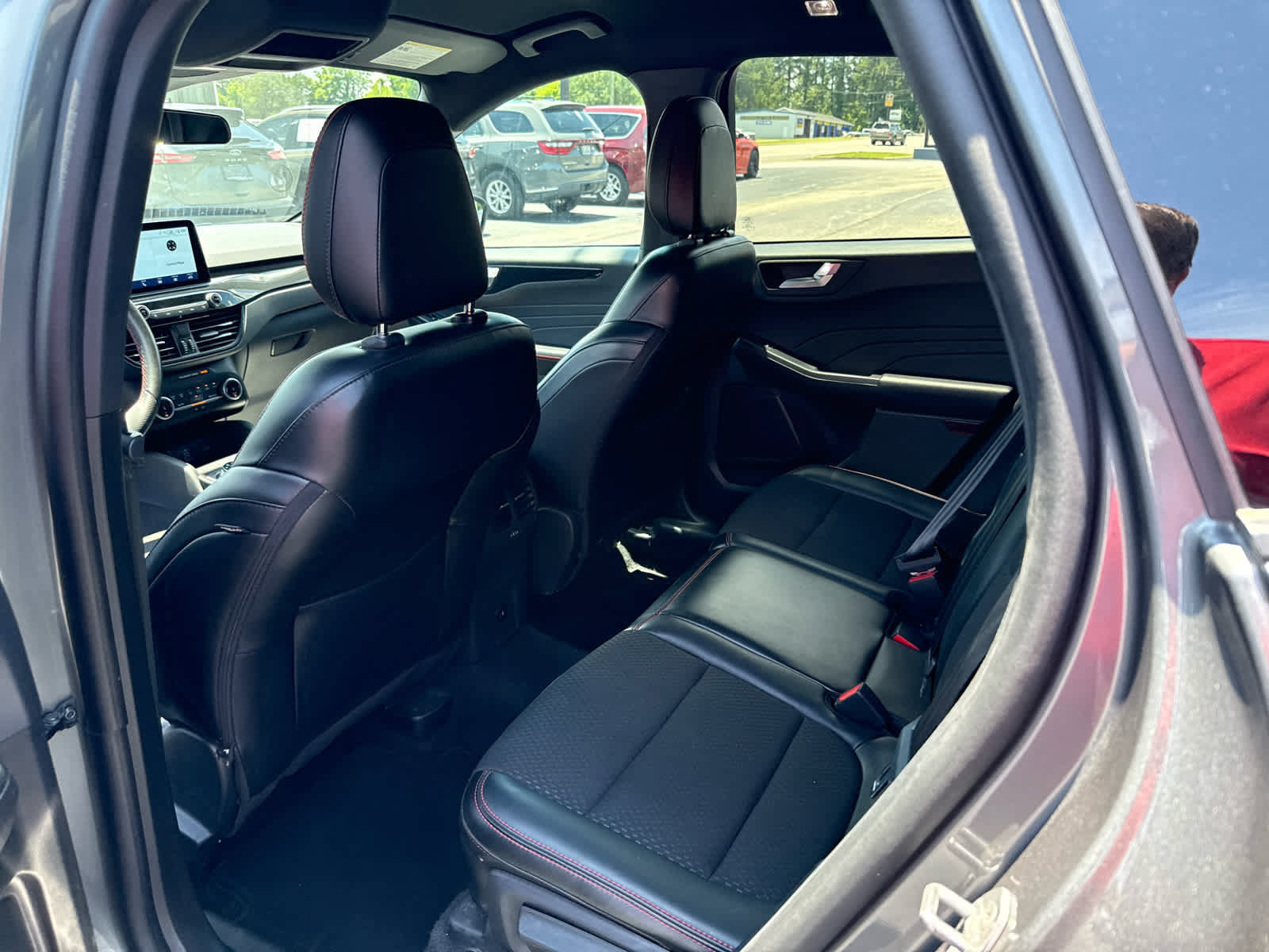 Used 2024 Ford Escape ST-Line FWD image 13