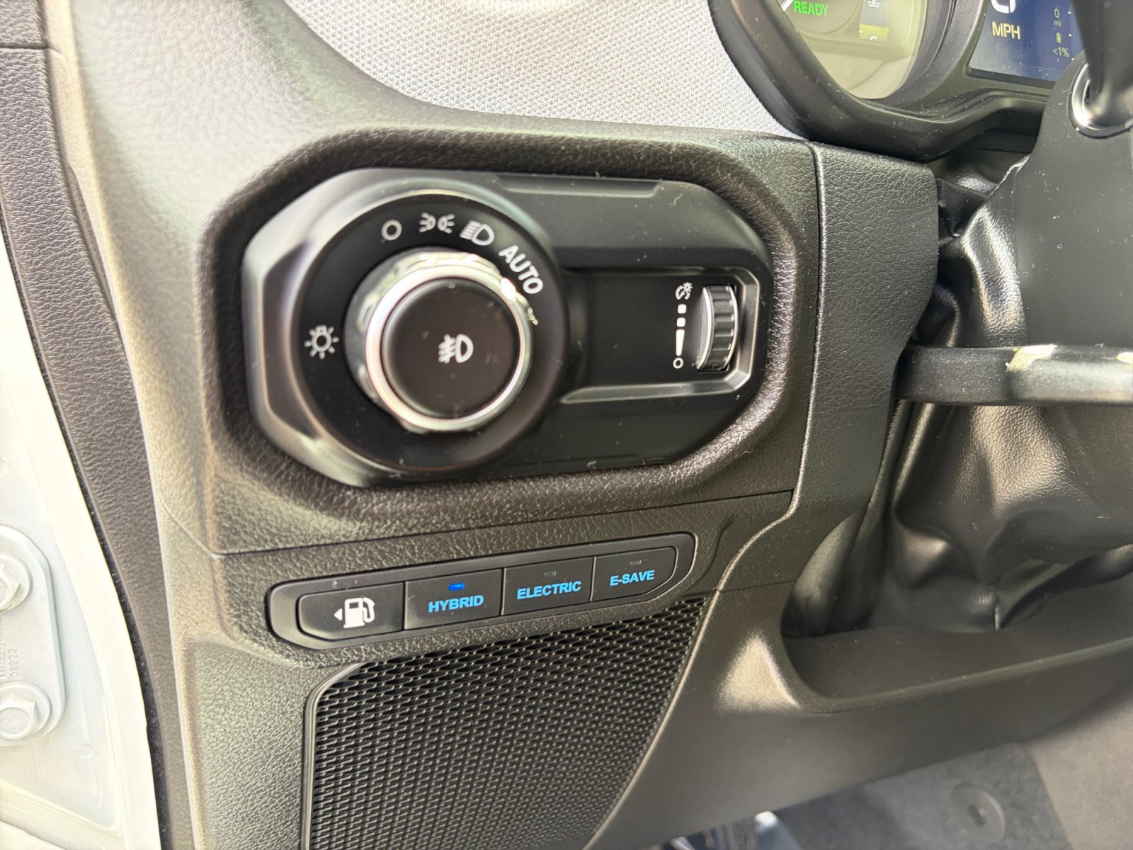 Used 2024 Jeep Wrangler Unlimited AWD/4WD image 17