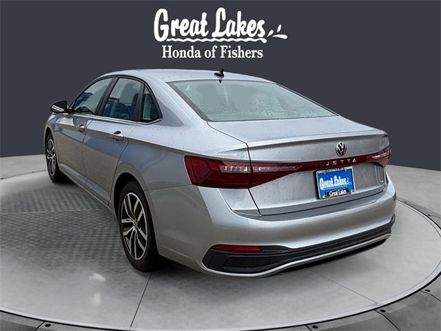 Used 2025 Volkswagen Jetta SE w/ Sunroof Package image 3