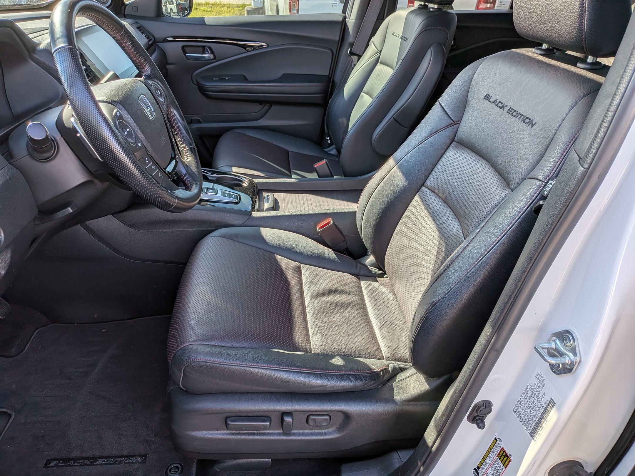 Used 2023 Honda Ridgeline Black Edition image 14