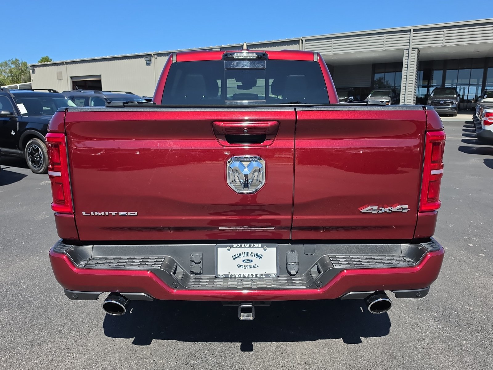 Used 2025 RAM 1500 Limited AWD/4WD image 6
