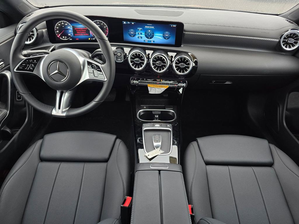 Used 2025 Mercedes-Benz CLA 250 4MATIC image 18