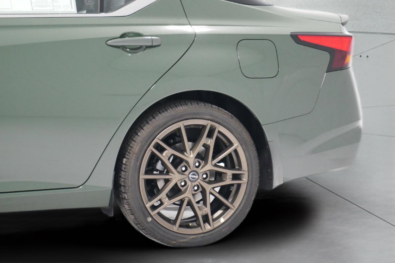 New 2025 Nissan Altima 2.5 SR image 26