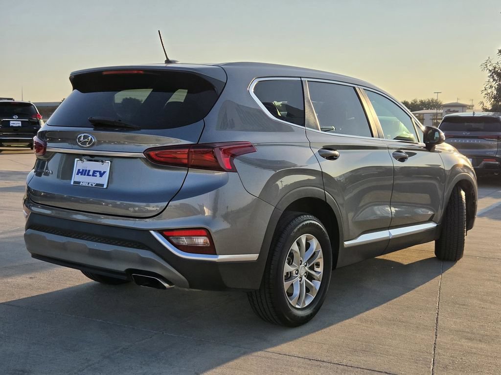 Used 2019 Hyundai Santa Fe SE FWD image 4