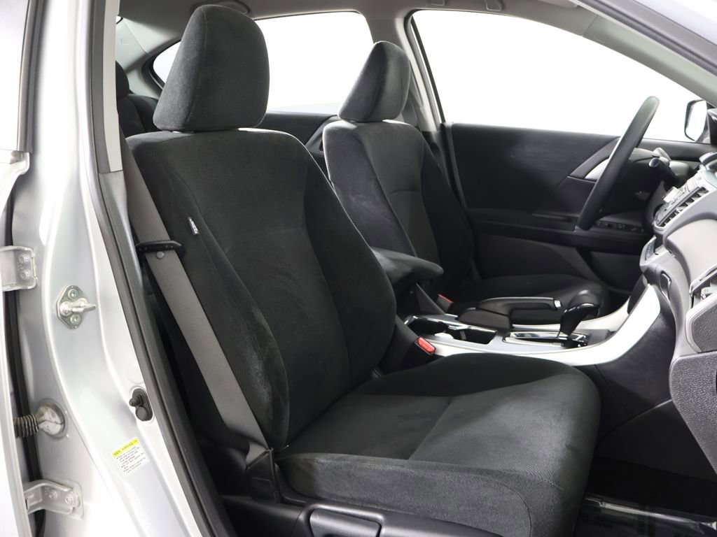 Used 2013 Honda Accord LX image 27