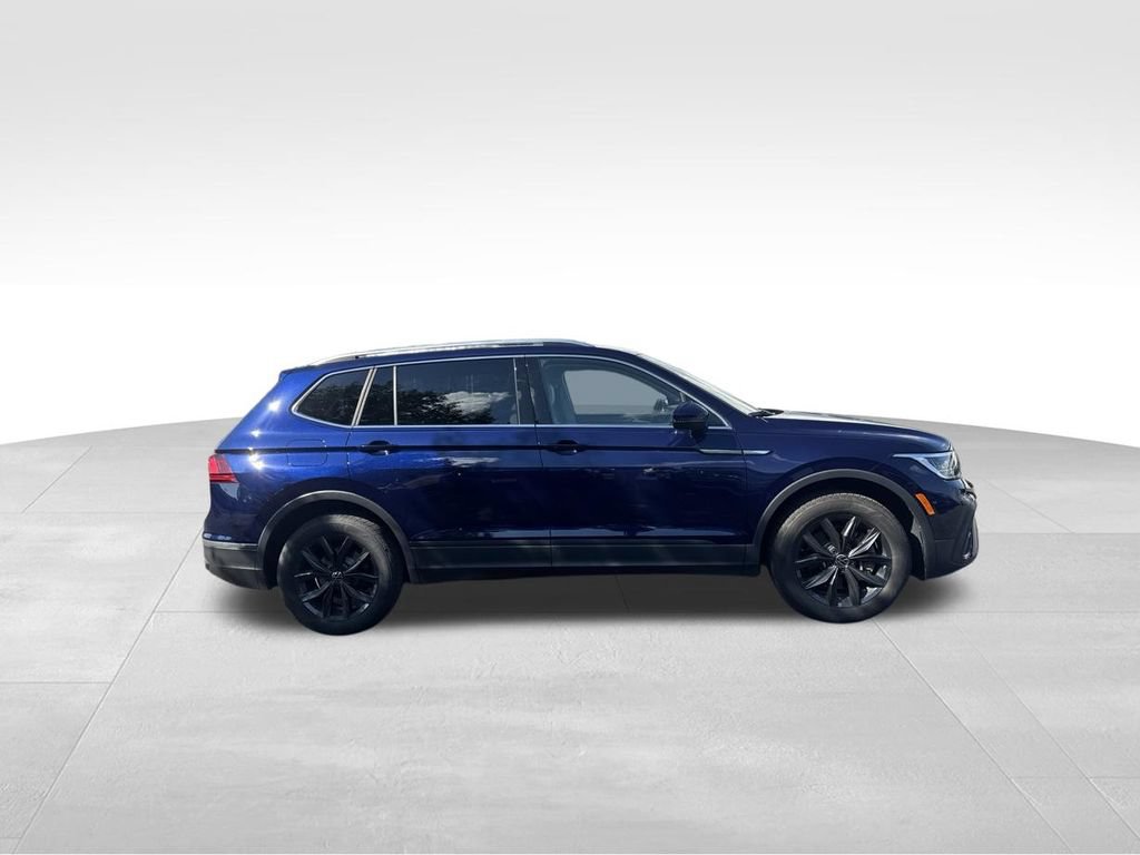 Used 2024 Volkswagen Tiguan SE AWD/4WD image 8