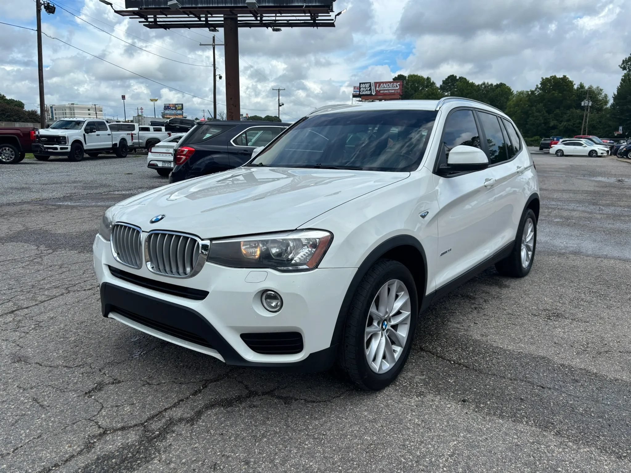 Used 2017 BMW X3 sDrive28i RWD image 9