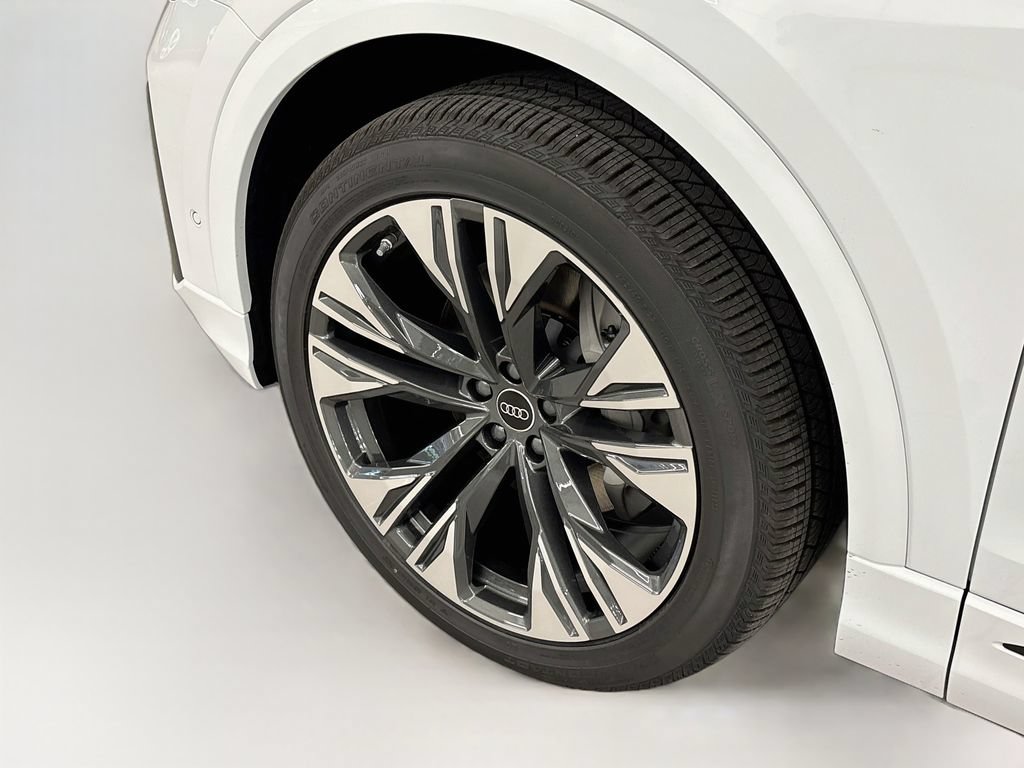 New 2027 Audi Q8 Premium Plus AWD/4WD image 25