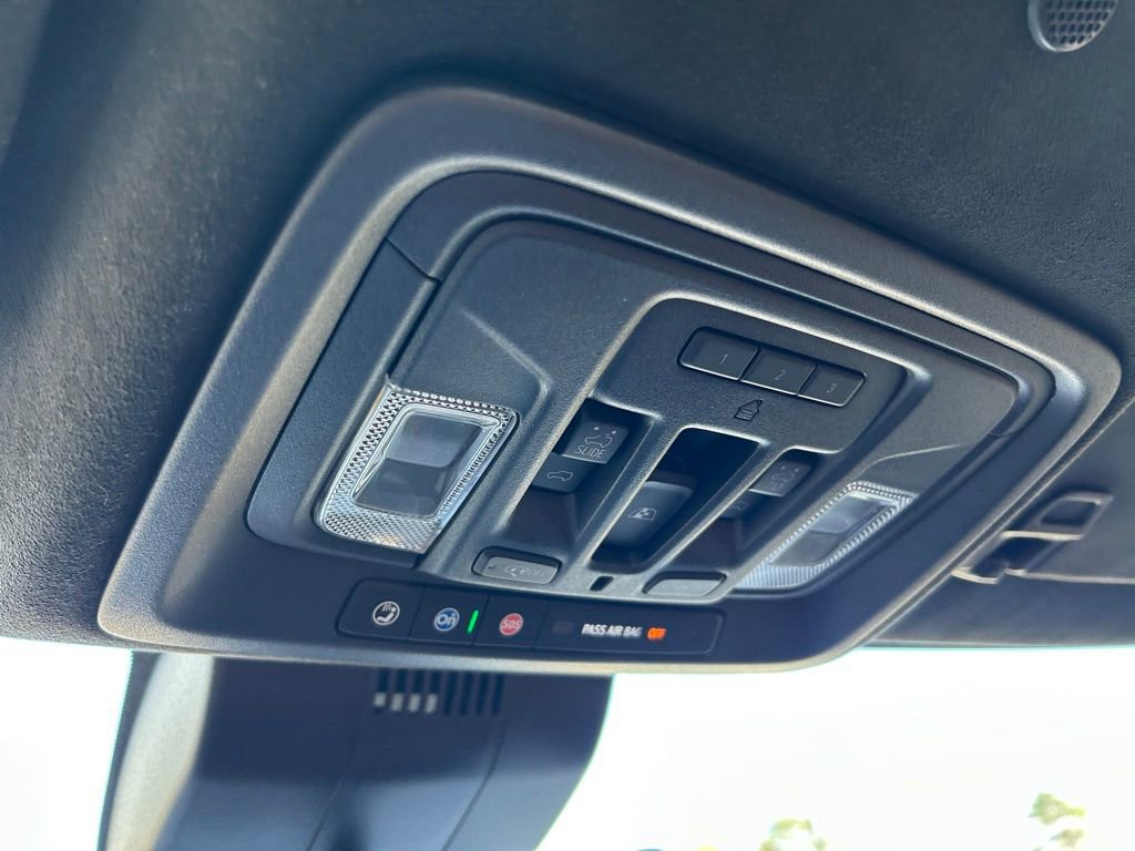 Certified 2025 GMC Sierra 2500 Denali Ultimate AWD/4WD image 66