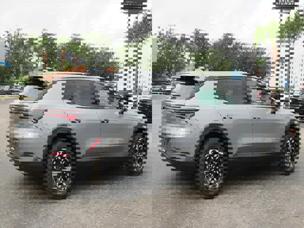 New 2026 Chevrolet Equinox EV LT image 4