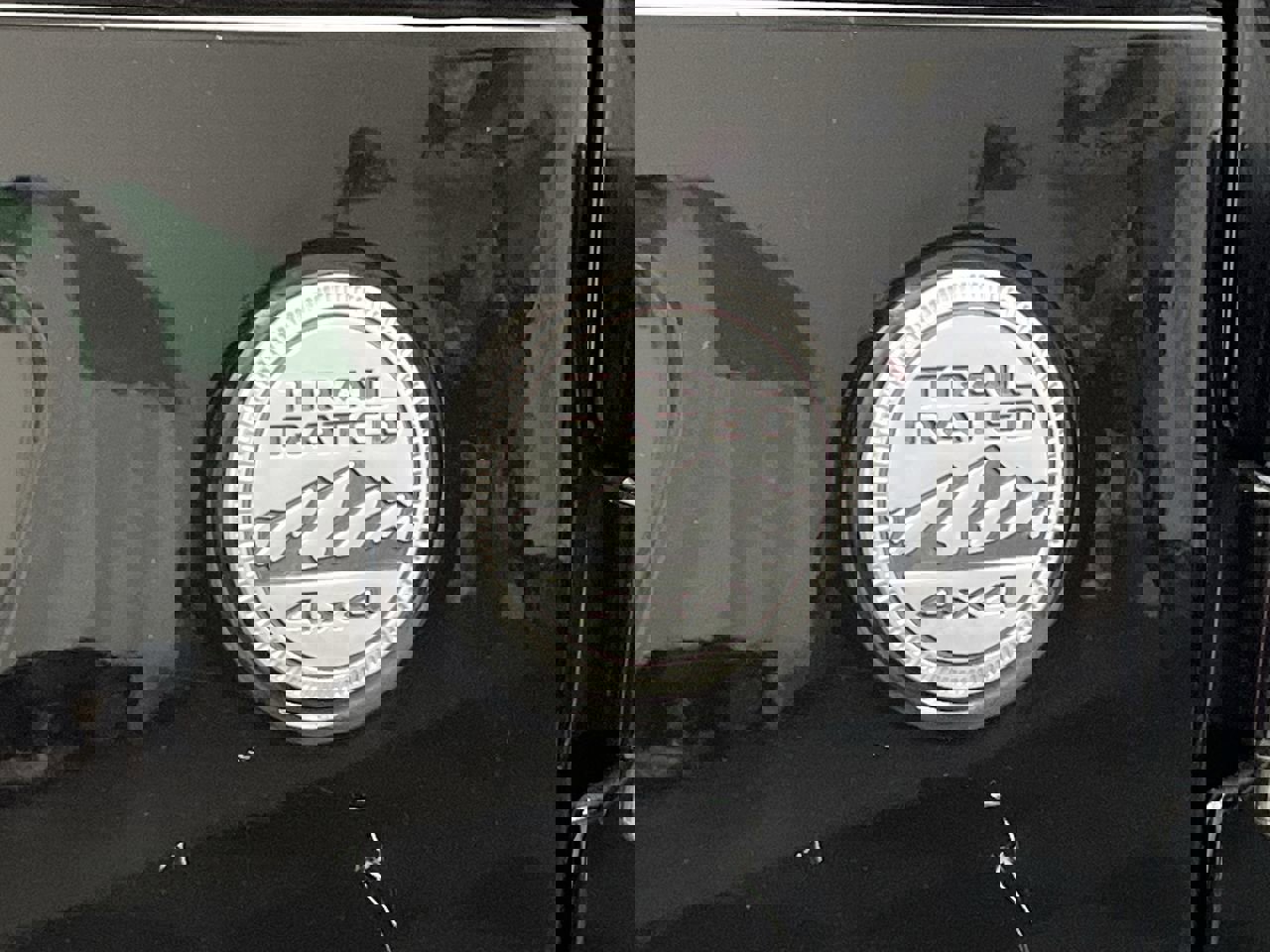 Used 2018 Jeep Wrangler Unlimited Sahara image 29