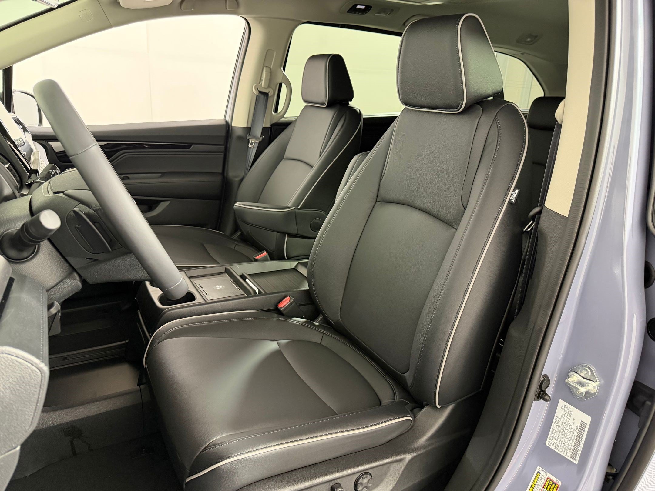 New 2027 Honda Odyssey Touring image 4