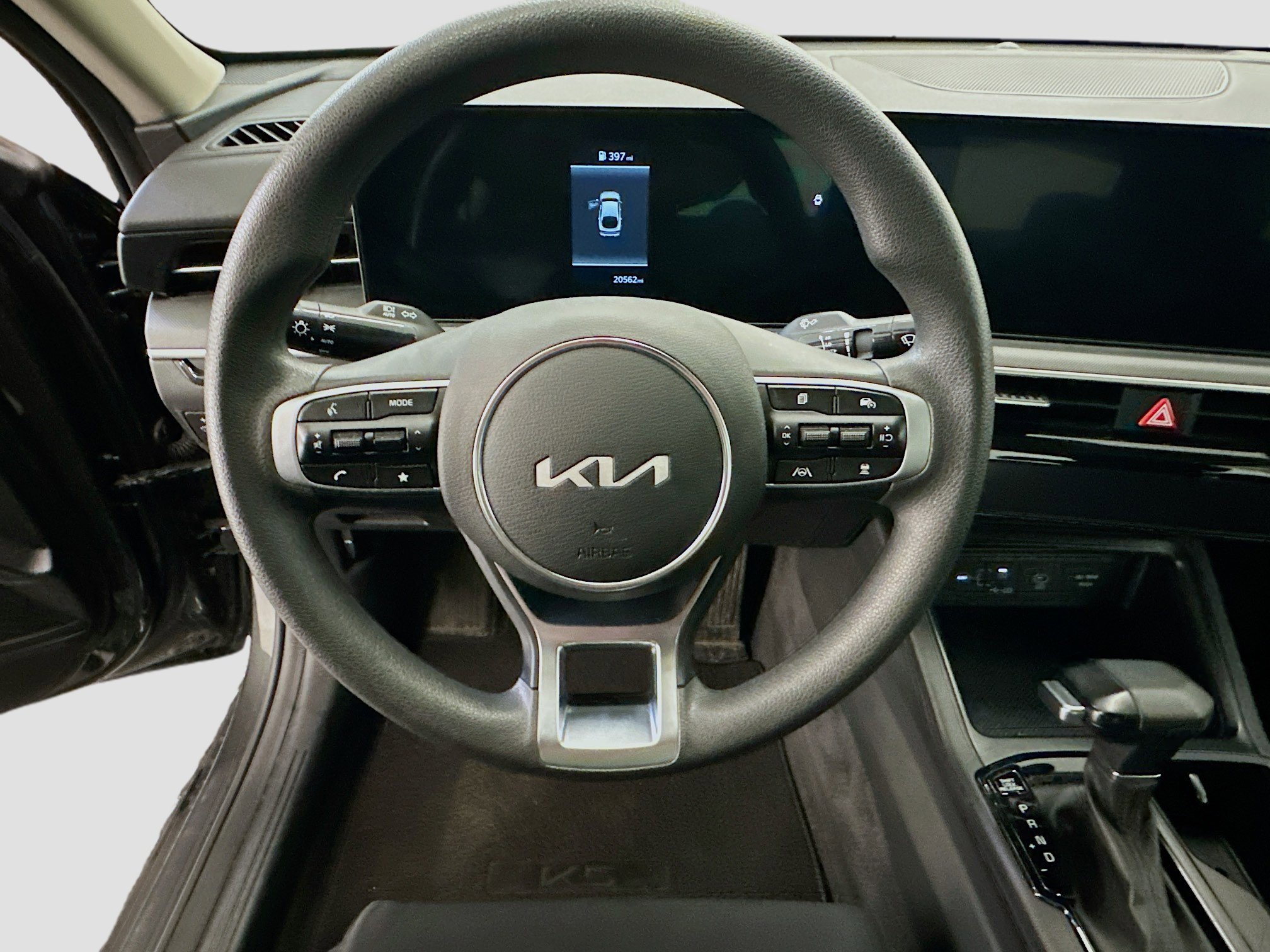 Used 2025 Kia K5 LXS image 18