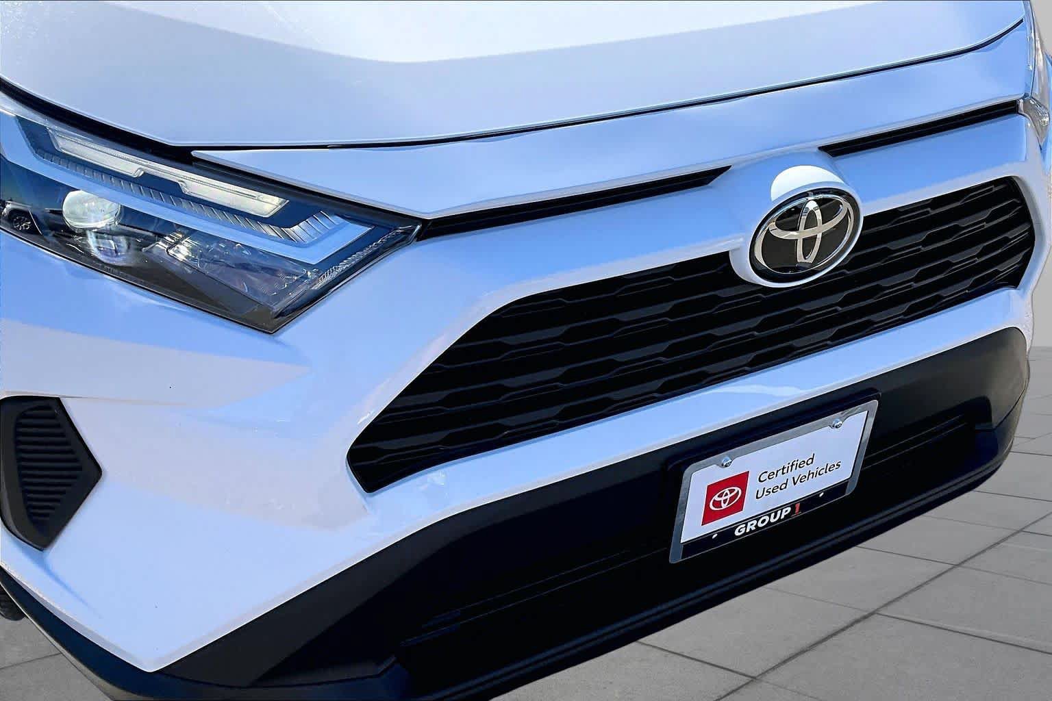 Certified 2022 Toyota RAV4 XLE AWD/4WD image 29