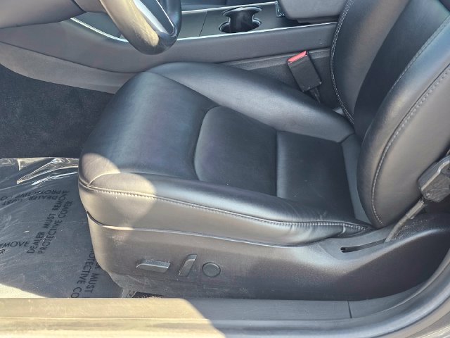 Used 2018 Tesla Model 3 Long Range RWD image 19