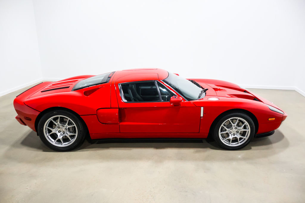 Used 2005 Ford GT image 61