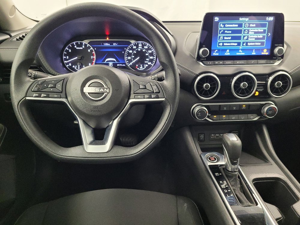 Used 2024 Nissan Sentra SV FWD image 22