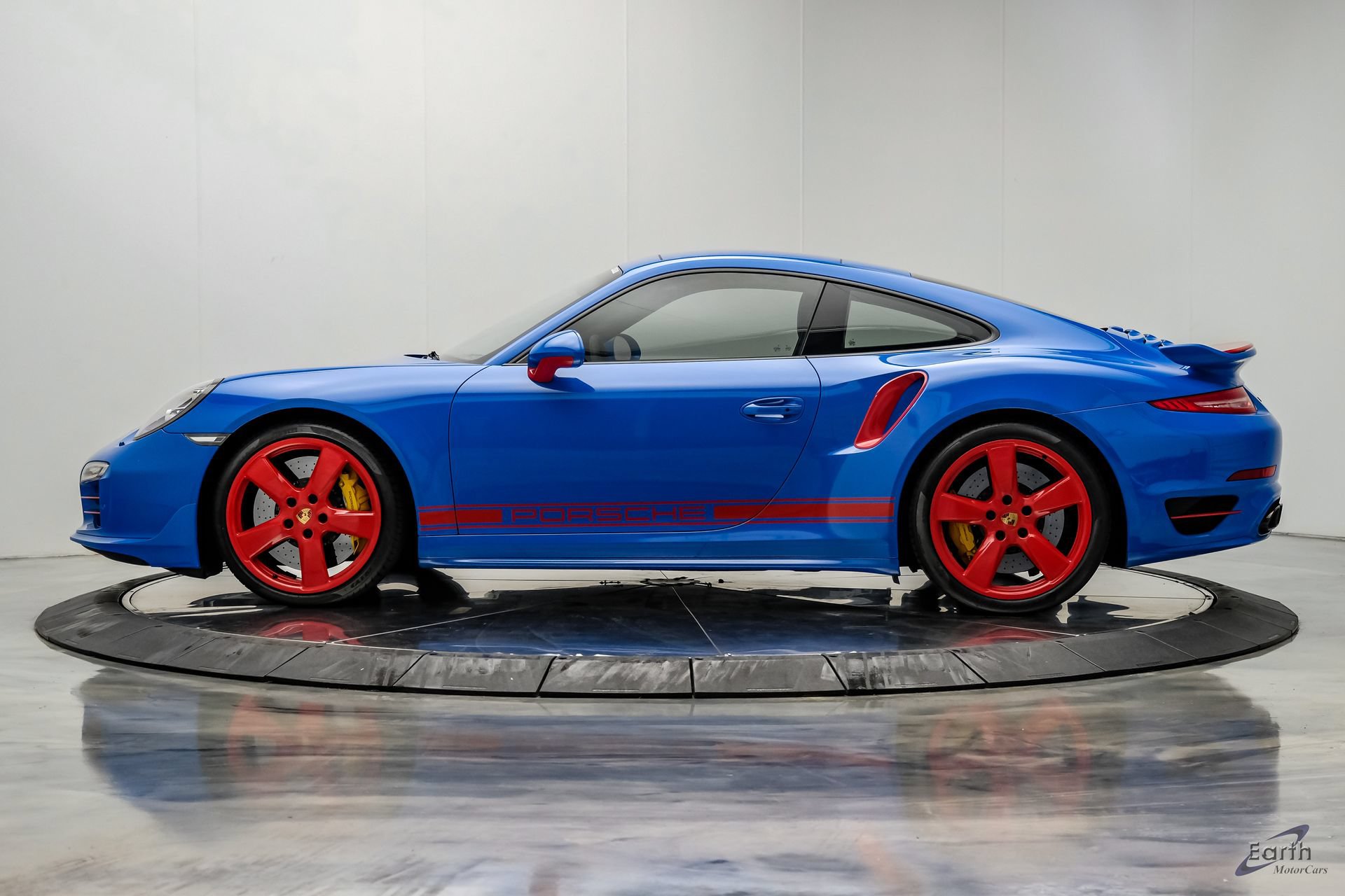 Used 2016 Porsche 911 Turbo S AWD/4WD image 8