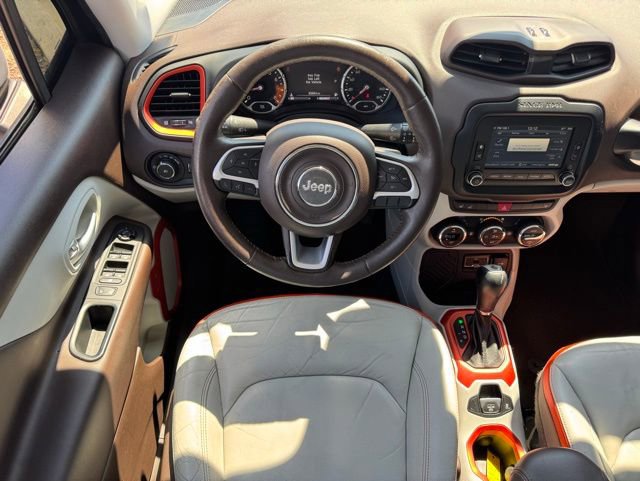 Used 2017 Jeep Renegade Limited image 12