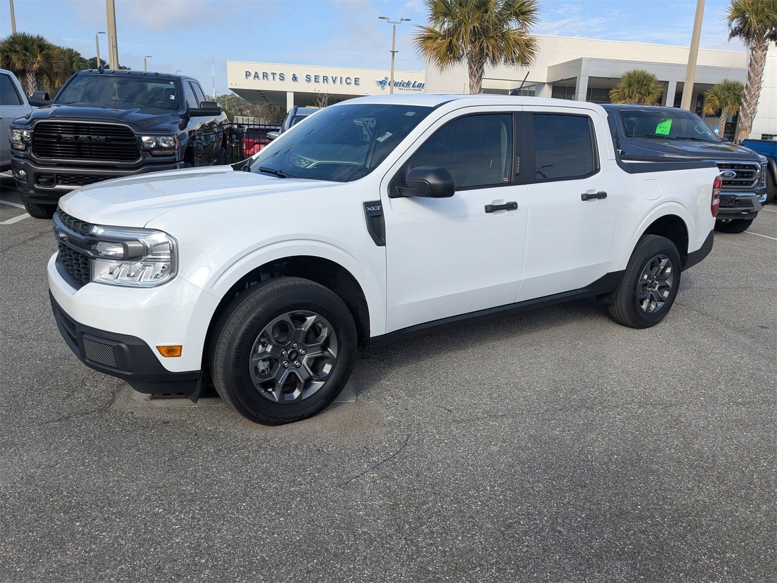 Used 2023 Ford Maverick XLT image 8
