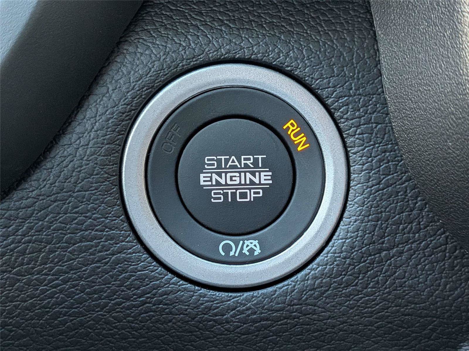 New 2026 RAM 3500 Laramie AWD/4WD image 30