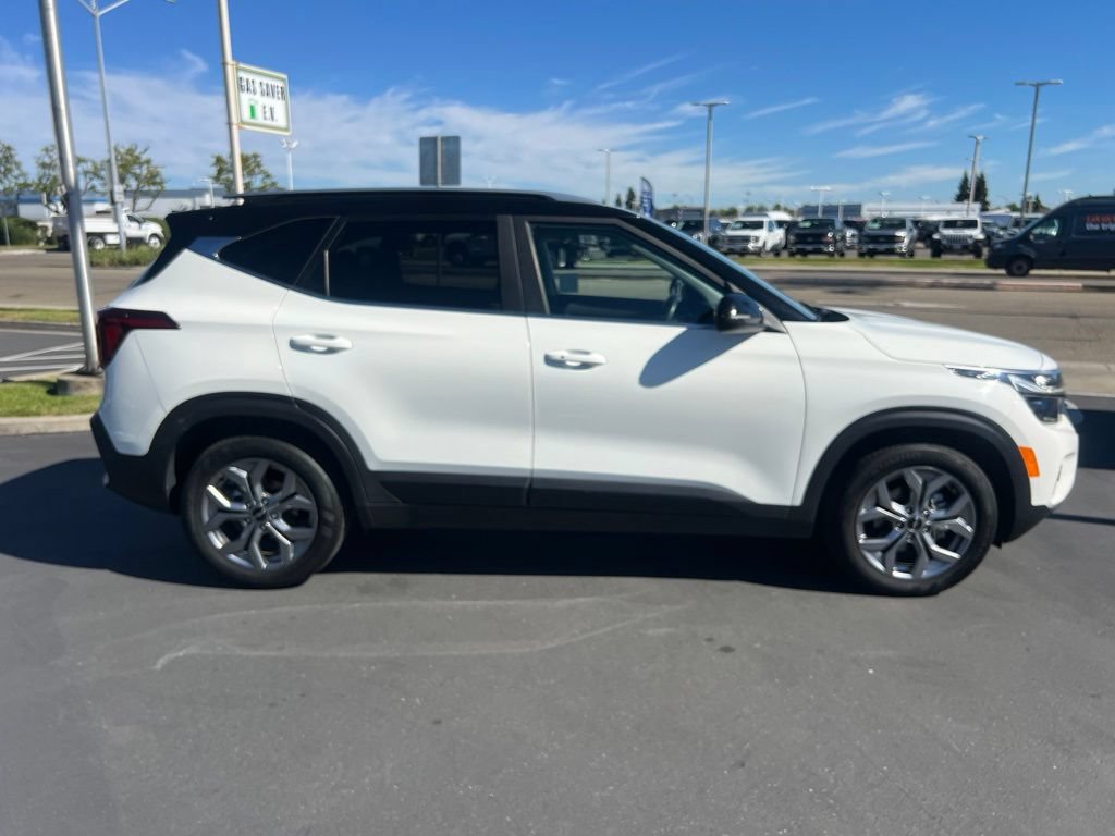 Used 2024 Kia Seltos S FWD image 15