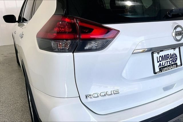 Used 2019 Nissan Rogue S FWD image 45