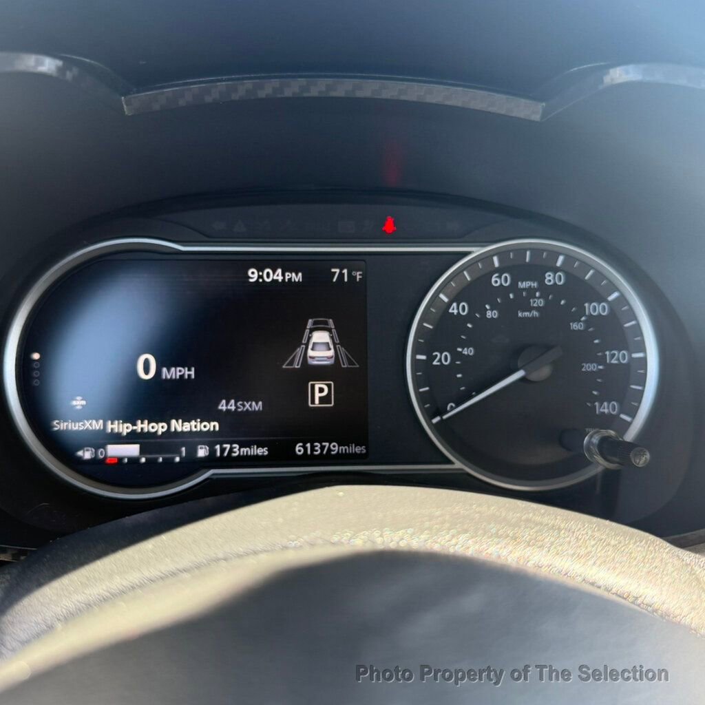 Used 2021 Nissan Versa SV FWD image 30