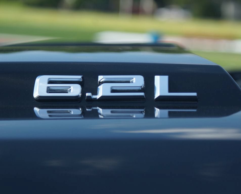 Used 2022 Chevrolet Silverado 1500 ZR2 w/ Technology Package AWD/4WD image 19