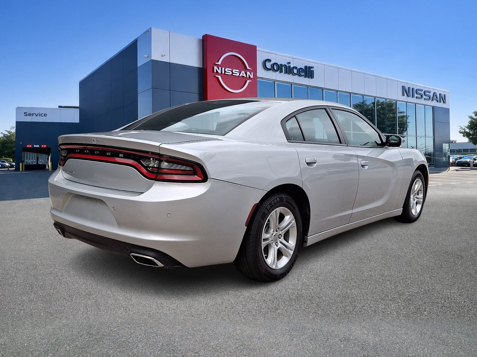 Used 2022 Dodge Charger SXT w/ Leather Interior Group RWD image 6
