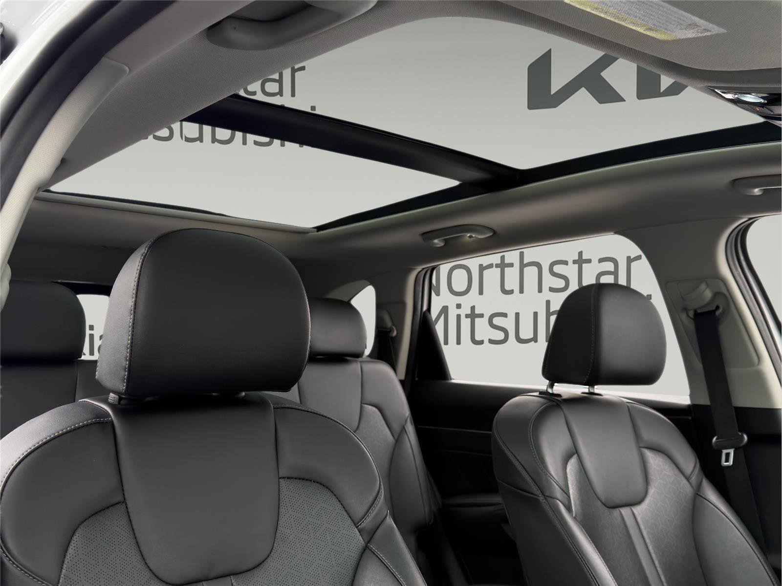 Used 2023 Kia Sorento SX AWD/4WD image 31