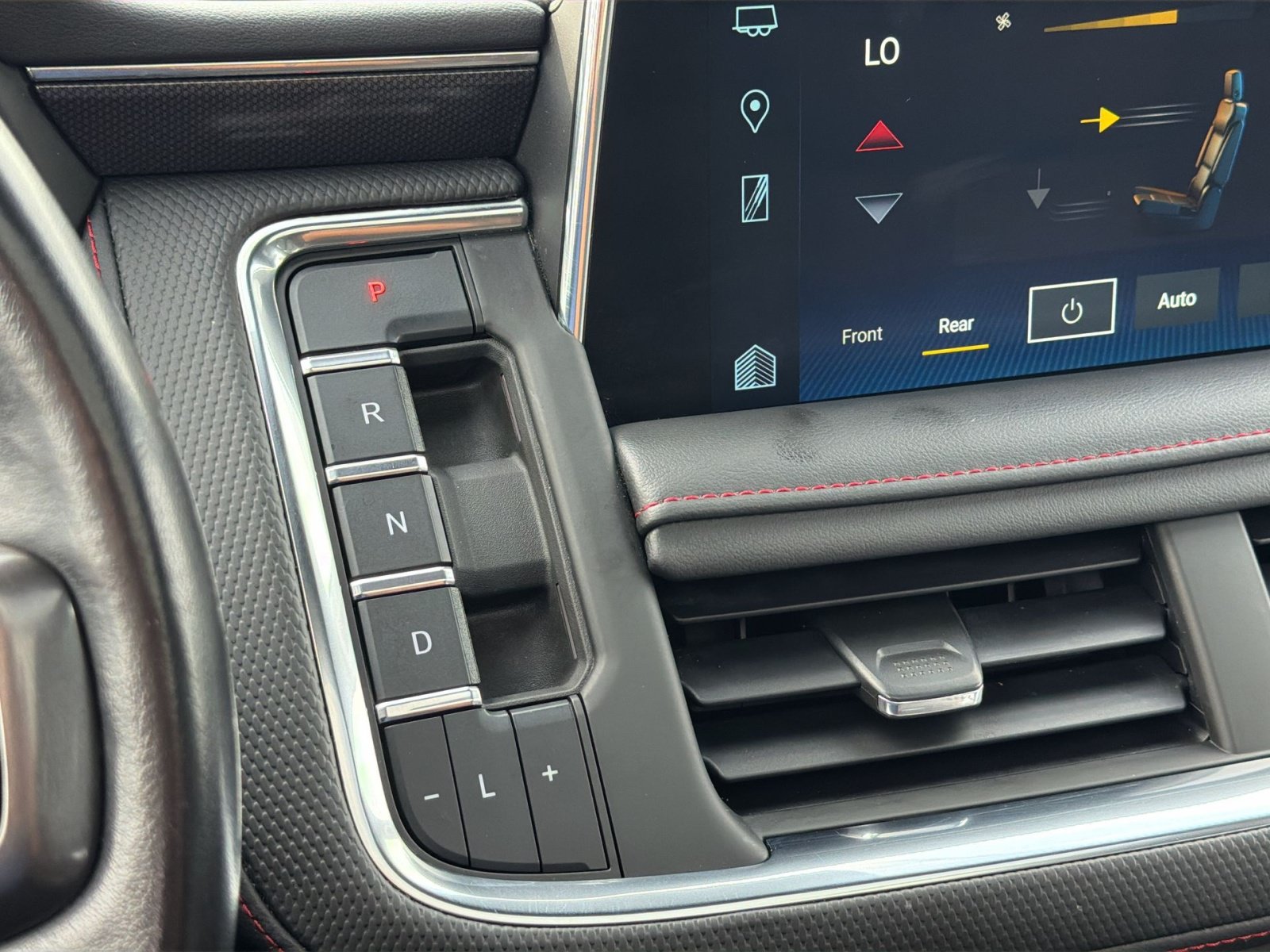 Used 2023 Chevrolet Tahoe RST AWD/4WD image 19