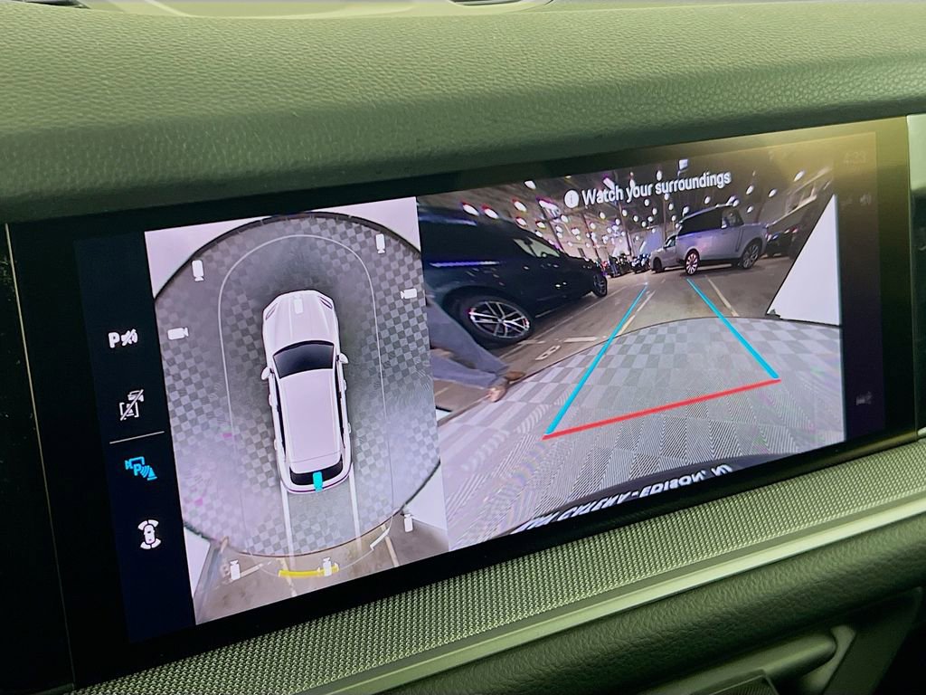 New 2026 Porsche Cayenne Base image 17