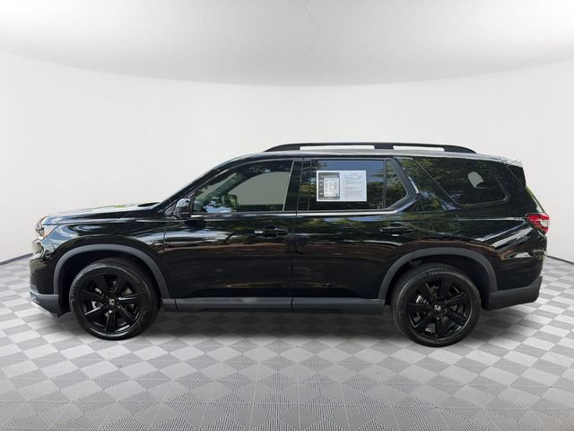 Used 2025 Honda Pilot Black Edition image 8