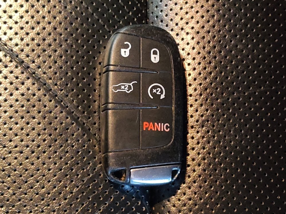 Used 2018 Jeep Grand Cherokee High Altitude RWD image 32