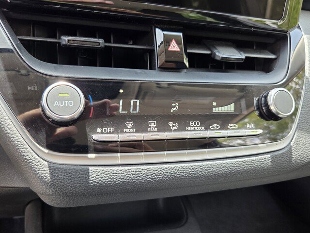 Used 2025 Toyota Corolla LE FWD image 19