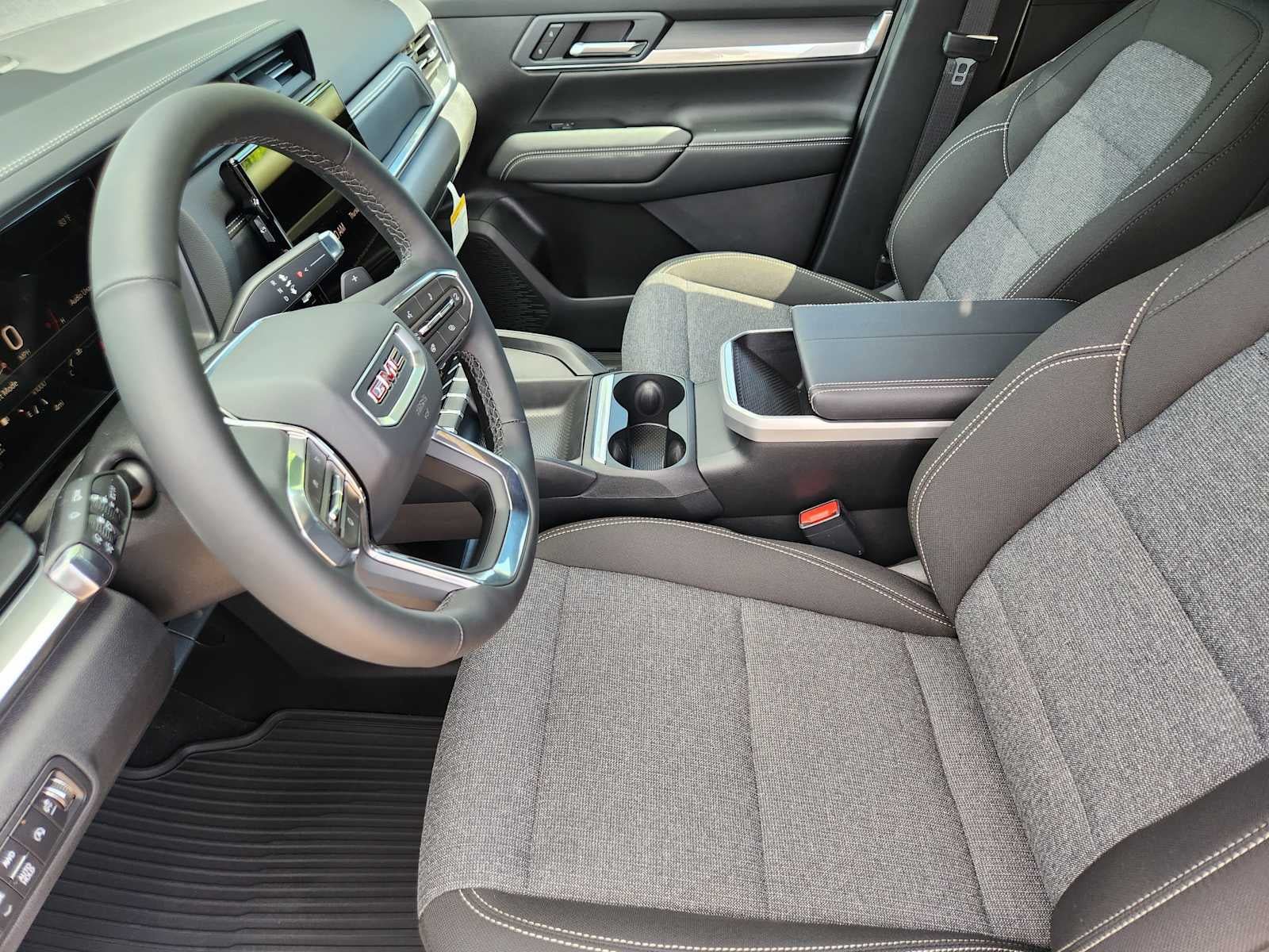 New 2027 GMC Terrain Elevation AWD/4WD image 7