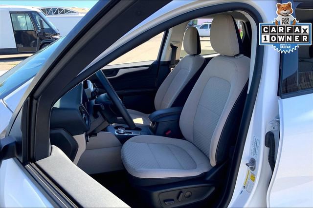Used 2022 Ford Escape SE w/ SE Sport Appearance Package image 24